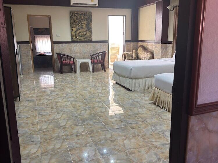 호텔 Kata Palace Phuket