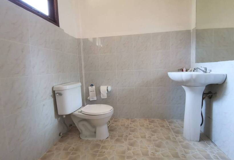 בית מלון כפרי Lanta Whiterock Resort