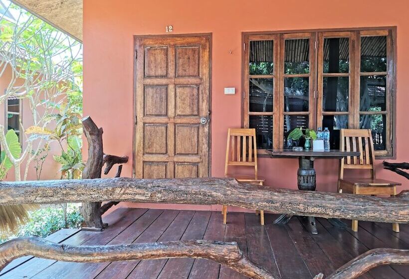 호텔 Lanta Whiterock Resort