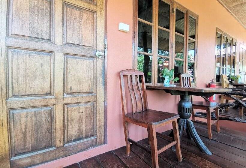 호텔 Lanta Whiterock Resort