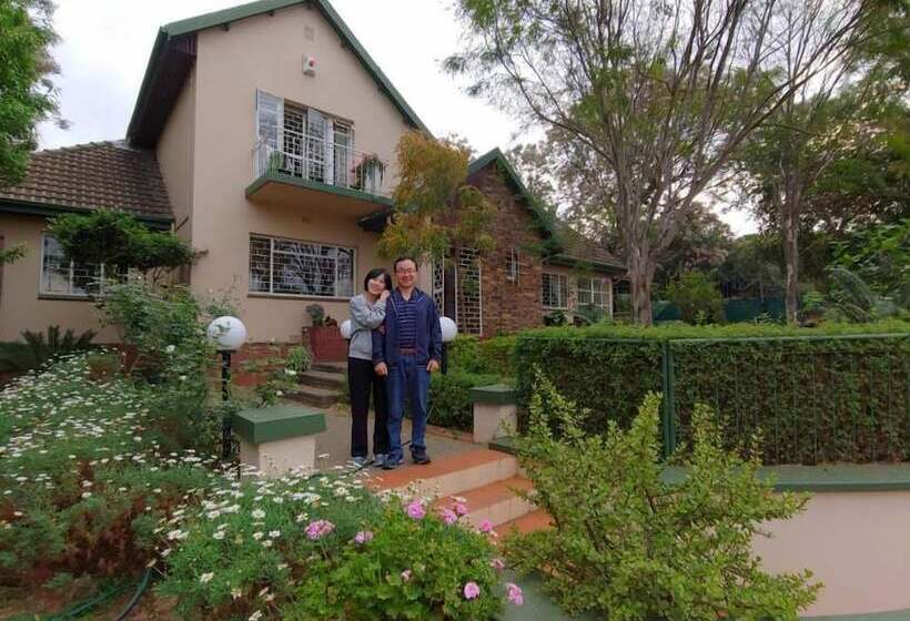 膳宿费 800 At Merton