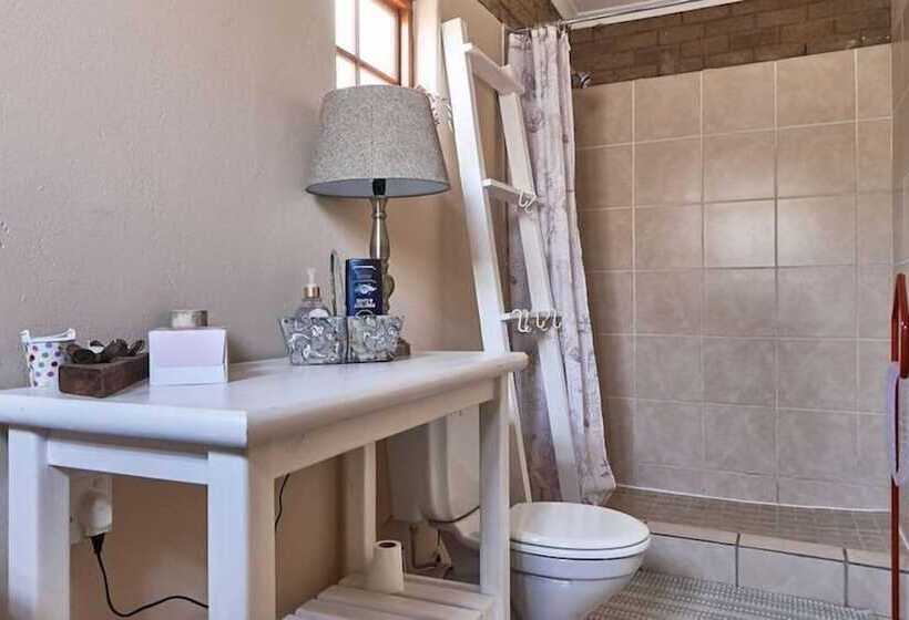 膳宿费 800 At Merton