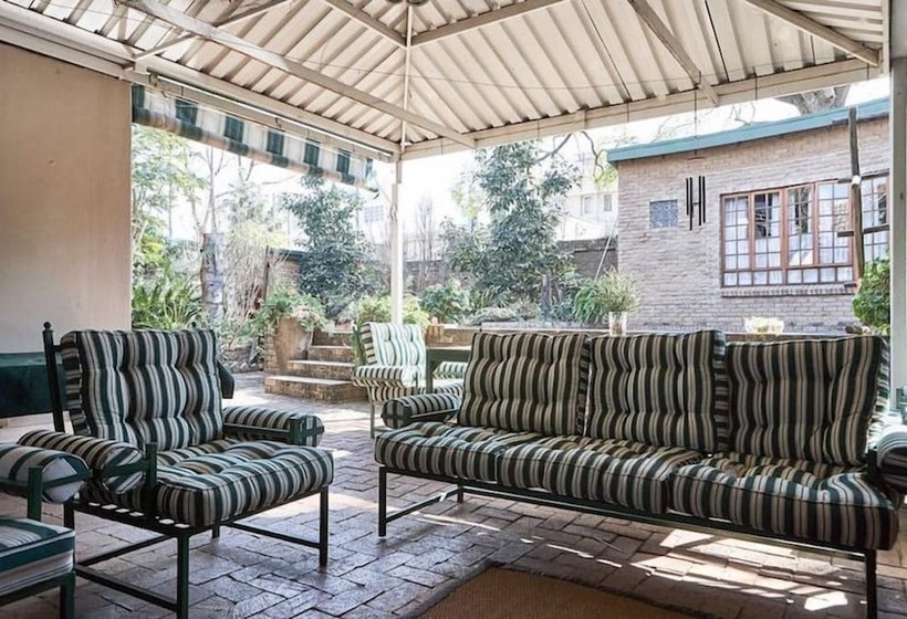 膳宿费 800 At Merton