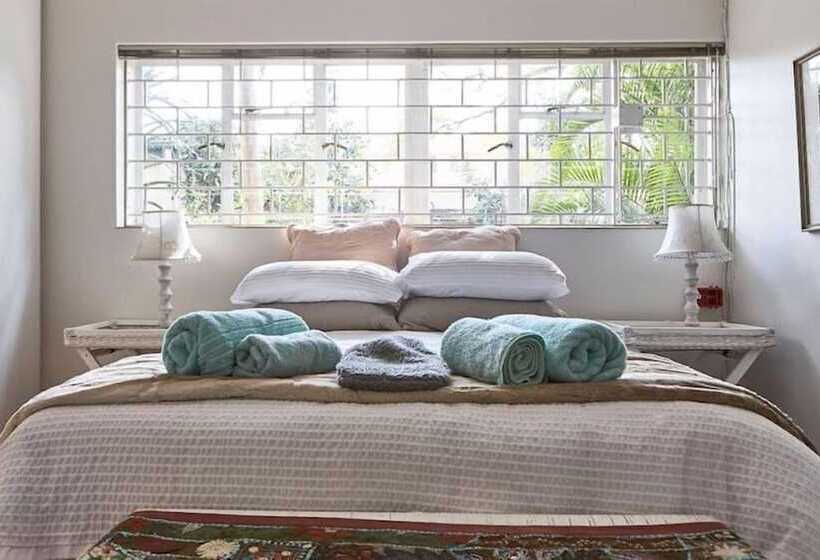 膳宿费 800 At Merton