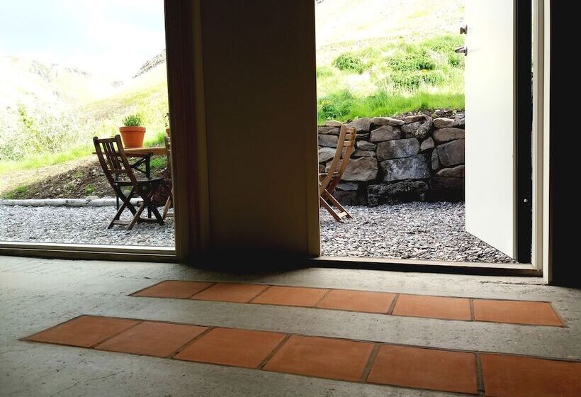 پانسیون Guesthouse Nýp