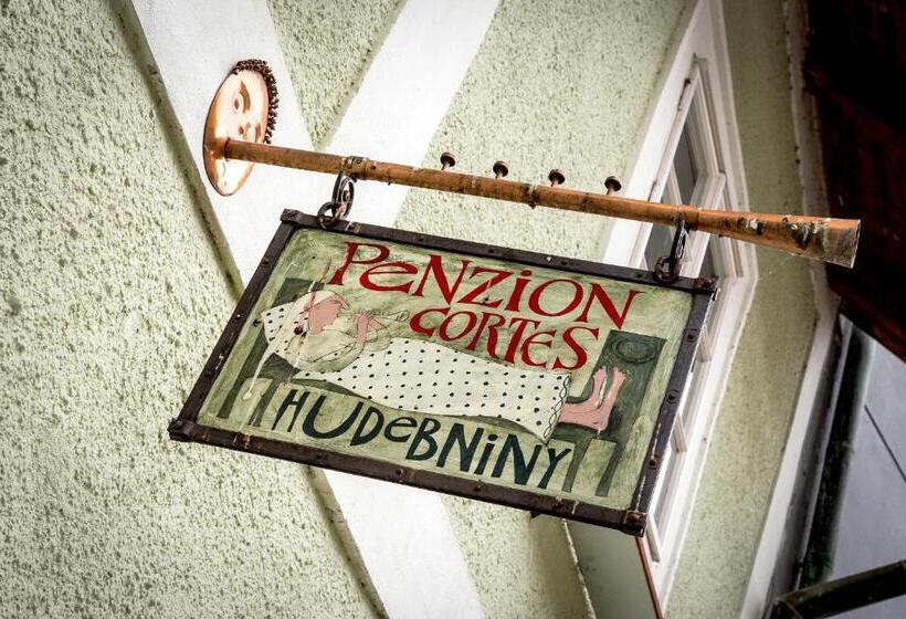 Pension Cortes