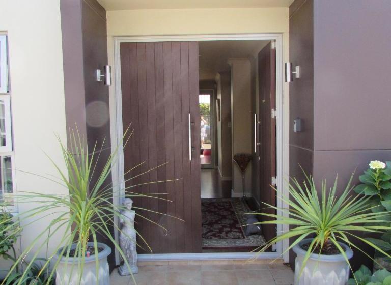 15 On Dillon Bed & Breakfast