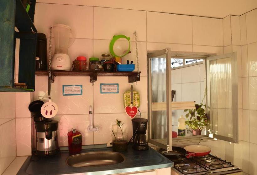 Общежитие Salvador Dance Hall Cuartos Privados