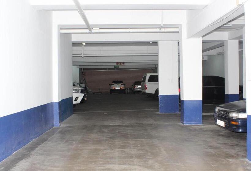 Bayside Hotel & Self Catering 110 West Street