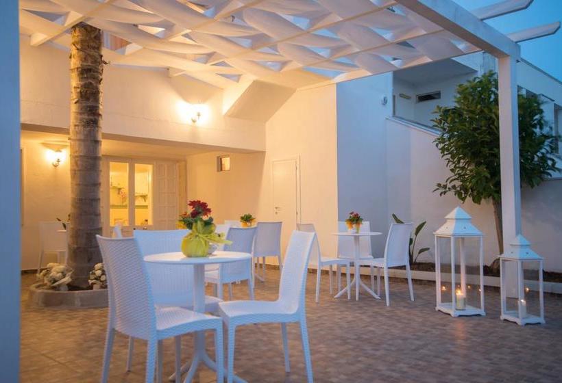 مبيت وإفطار Corte Dell'immacolata Al Mare