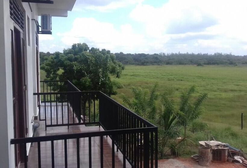 Bed and Breakfast Padmasiri Holiday Resort