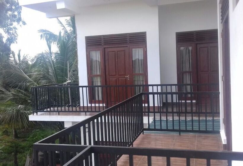 Bed and Breakfast Padmasiri Holiday Resort