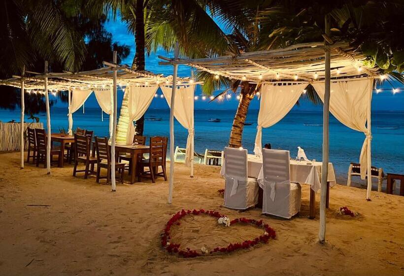 Bed and Breakfast White Dream