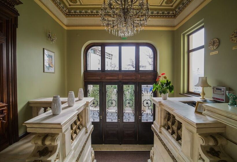 ホテル 5 Continents