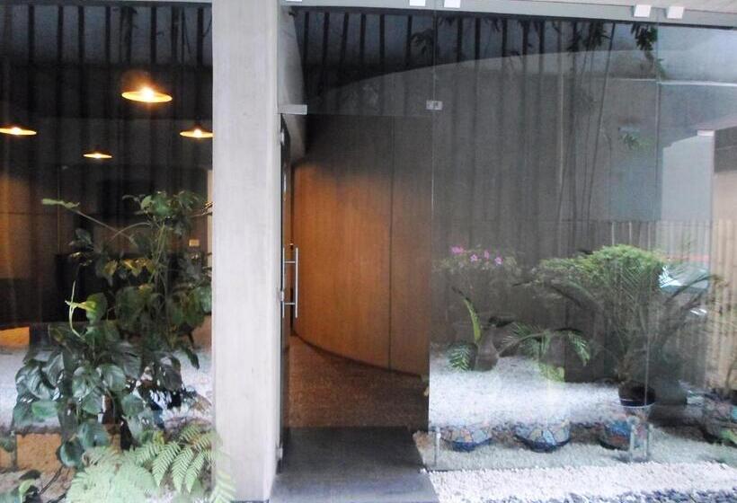 هتل Armonik Suites By Casanevo