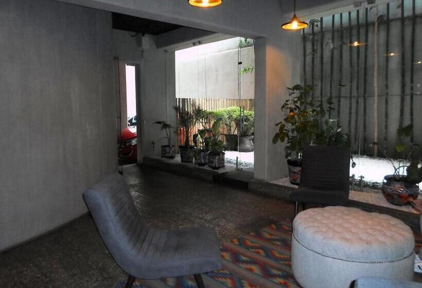 هتل Armonik Suites By Casanevo