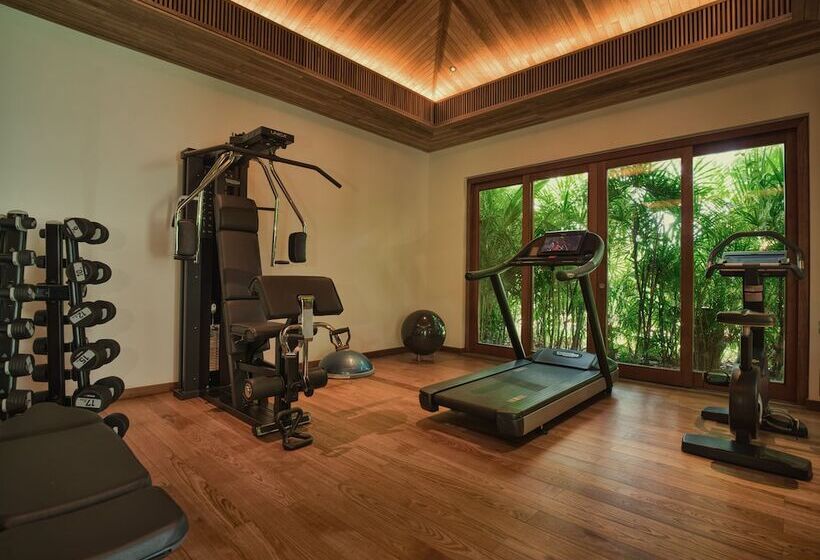 هتل Legacy Mekong