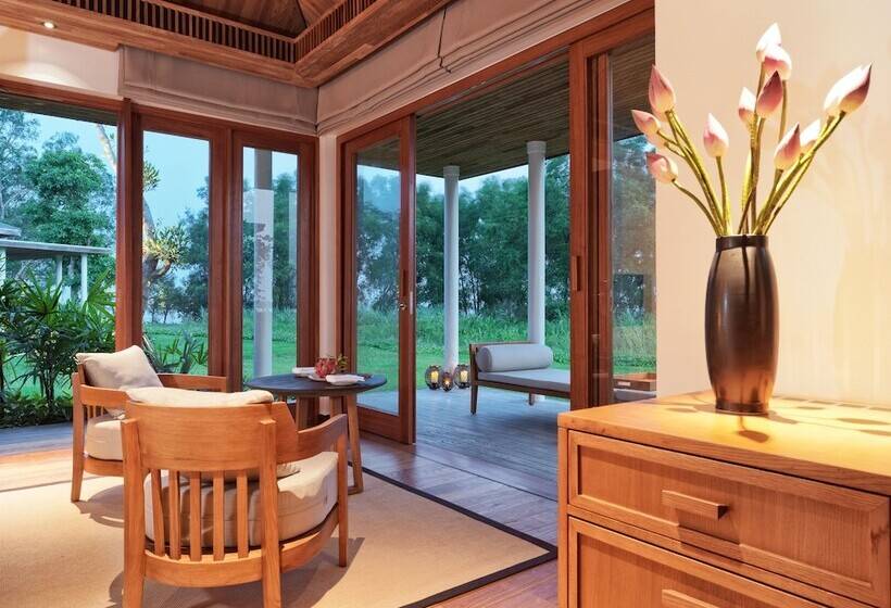 هتل Legacy Mekong