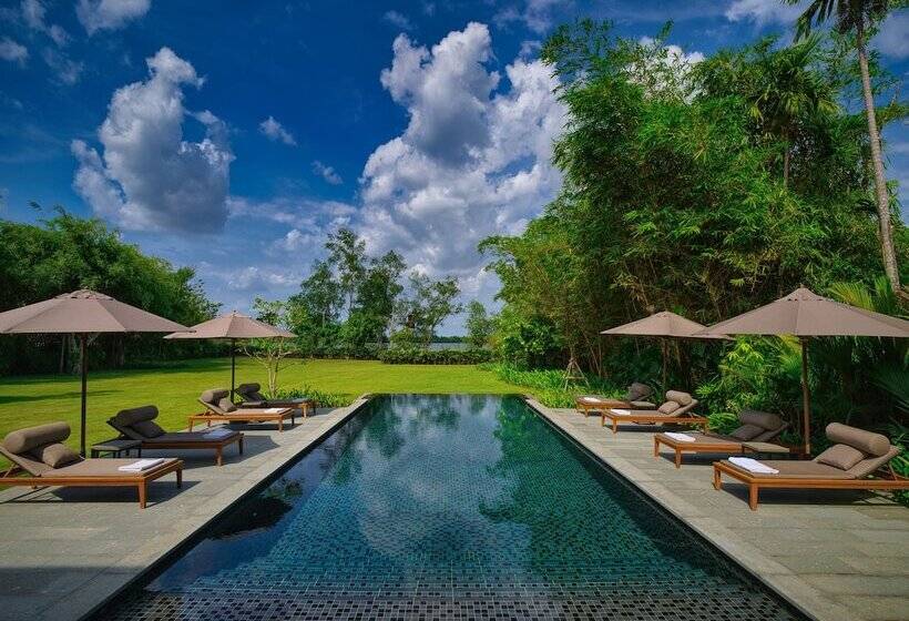 هتل Legacy Mekong