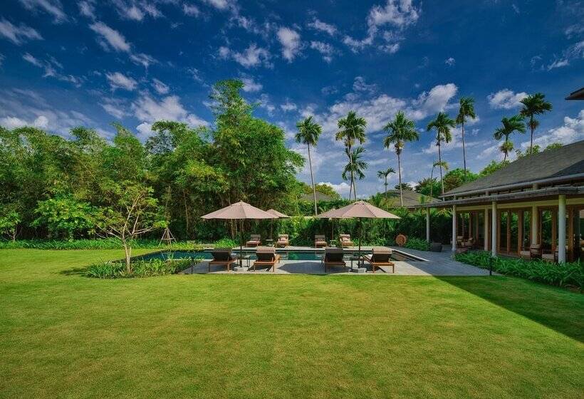 هتل Legacy Mekong