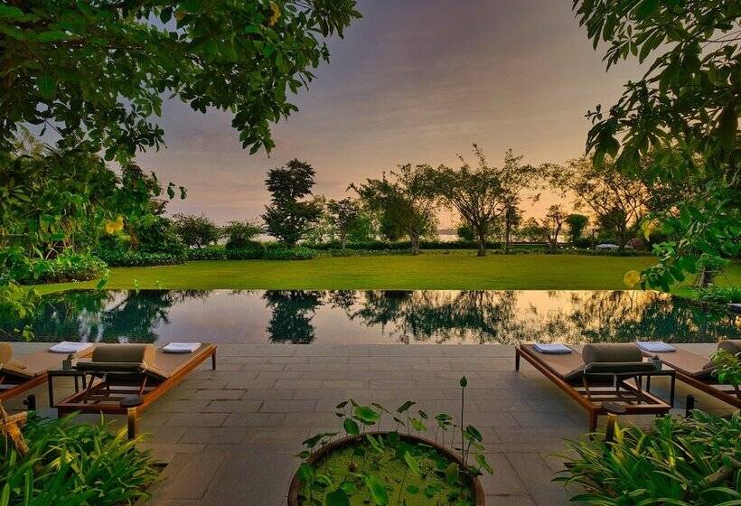 هتل Legacy Mekong