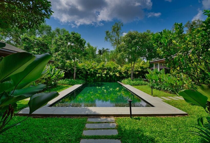 هتل Legacy Mekong