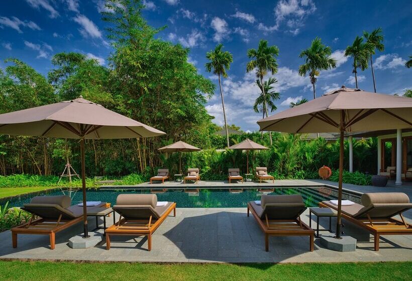 هتل Legacy Mekong