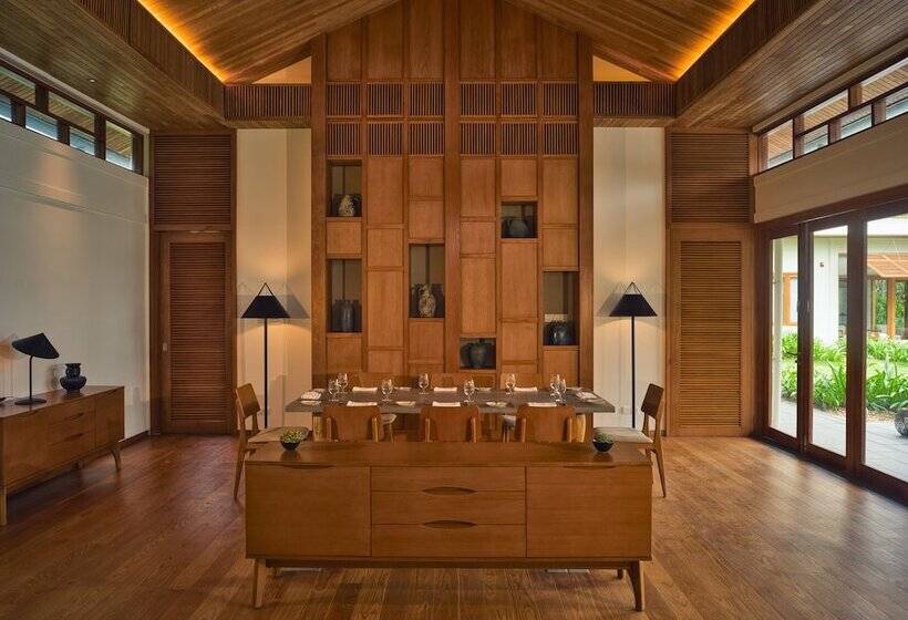 هتل Legacy Mekong