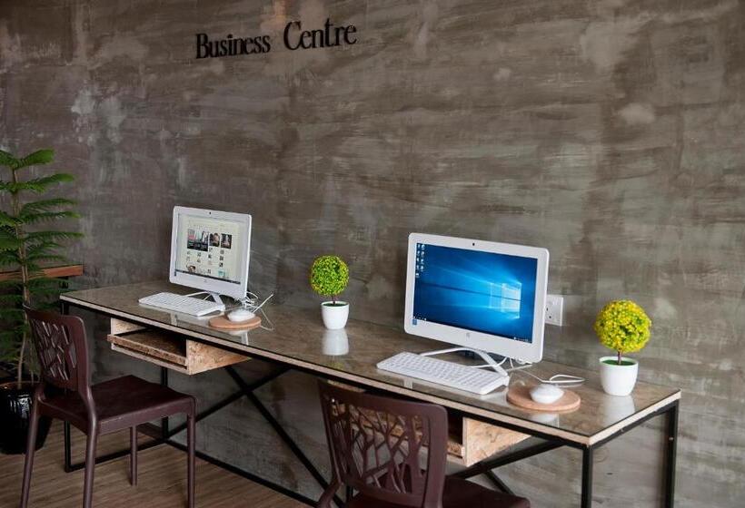 Отель Big Banana