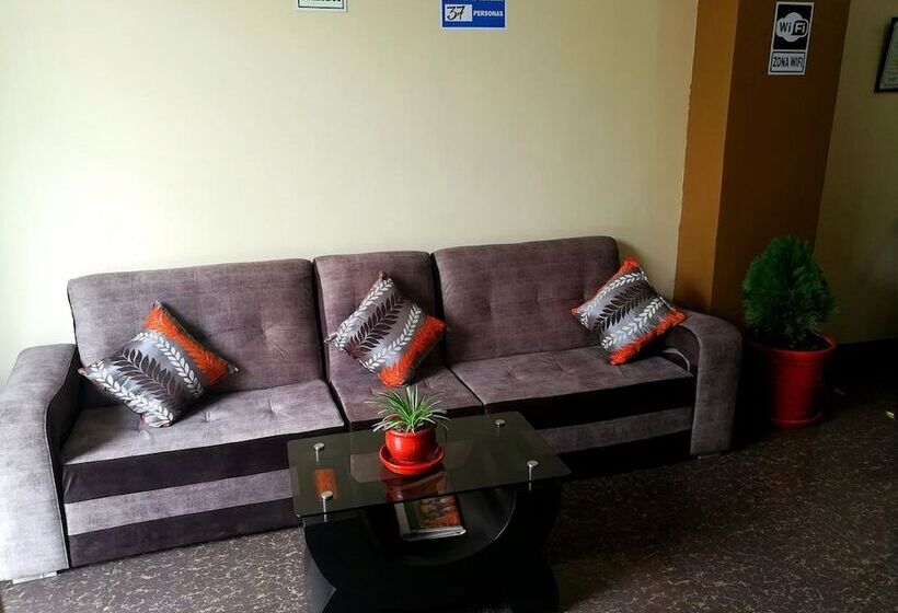 Отель Hospedaje Central Piura