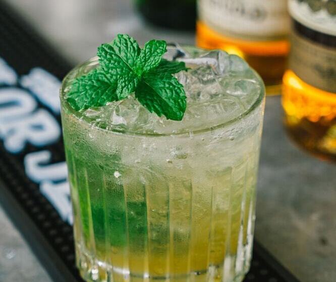 Isty Hotel  Sha Extra Plus