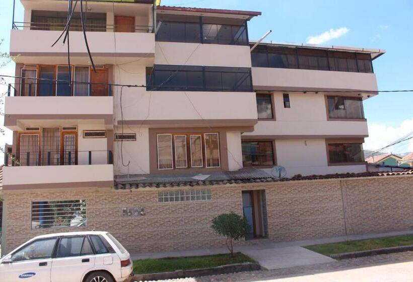 בית מלון כפרי Kennedy Guest House