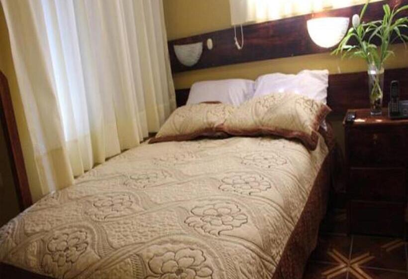 בית מלון כפרי Kennedy Guest House