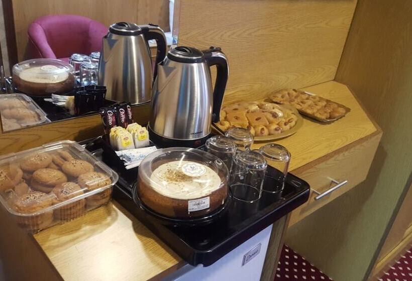 בית מלון כפרי Maather Al Jiwaar