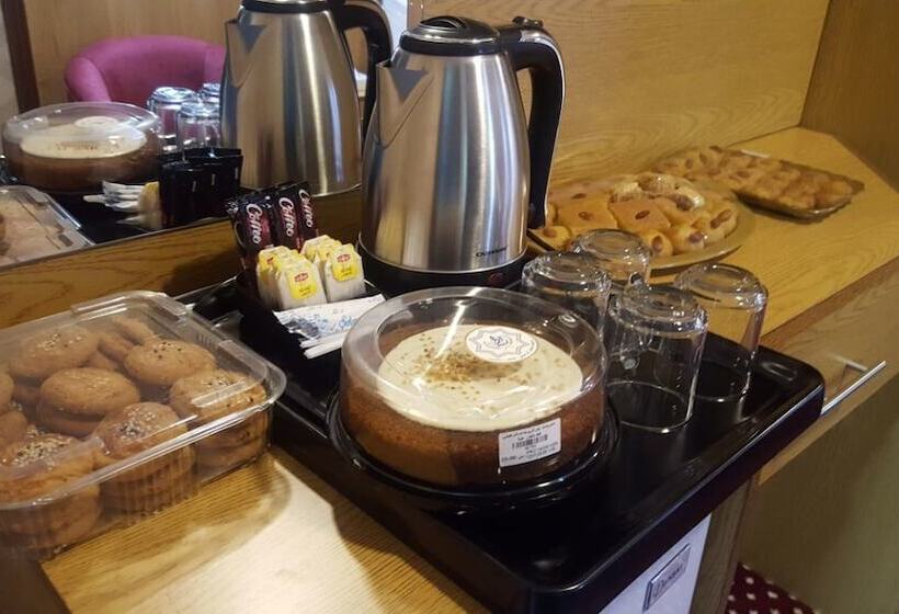 בית מלון כפרי Maather Al Jiwaar