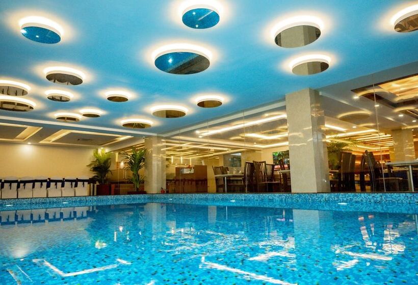 ホテル Mansha Regency