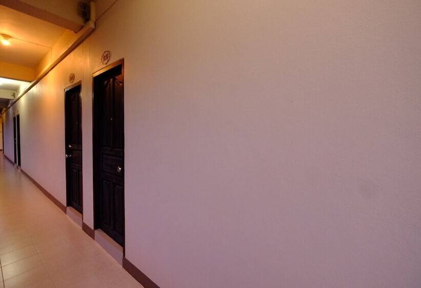 ホテル Metha Palace