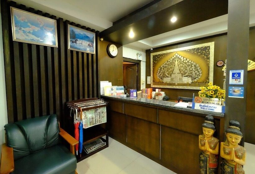 ホテル Metha Palace