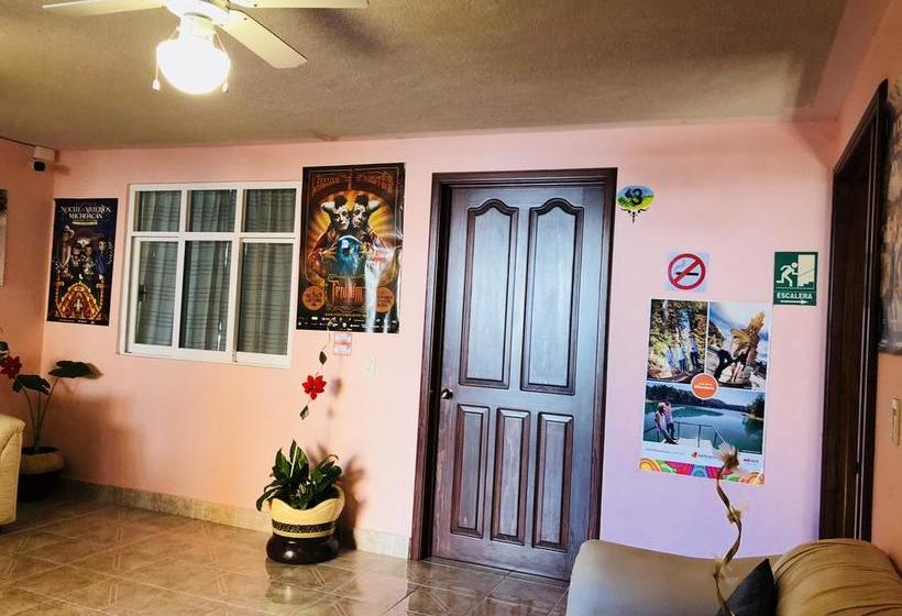 هتل Monarca Tlalpujahua