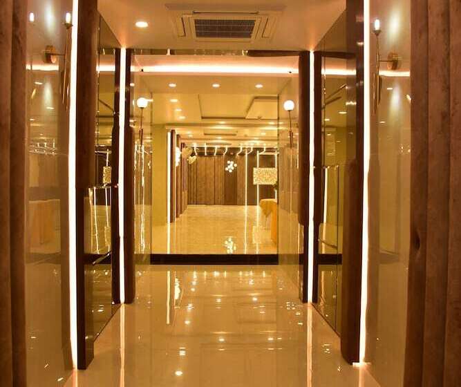 Nexus L Hotels In Charbagh Lucknow