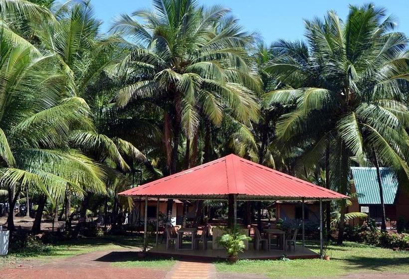 בית מלון כפרי Pears Beach Resort