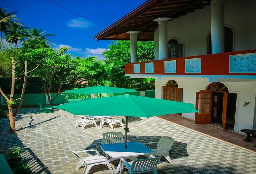 호텔 Red Star Kandyan