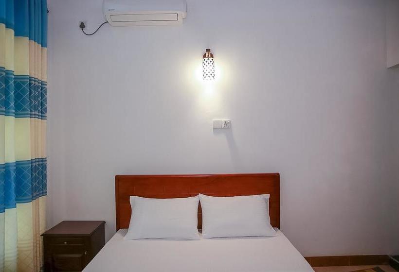 호텔 Red Star Kandyan