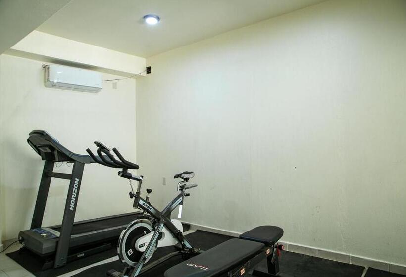 فندق Relax Inn Suites