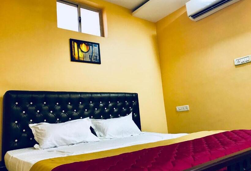 ホテル Royal Palace Marina