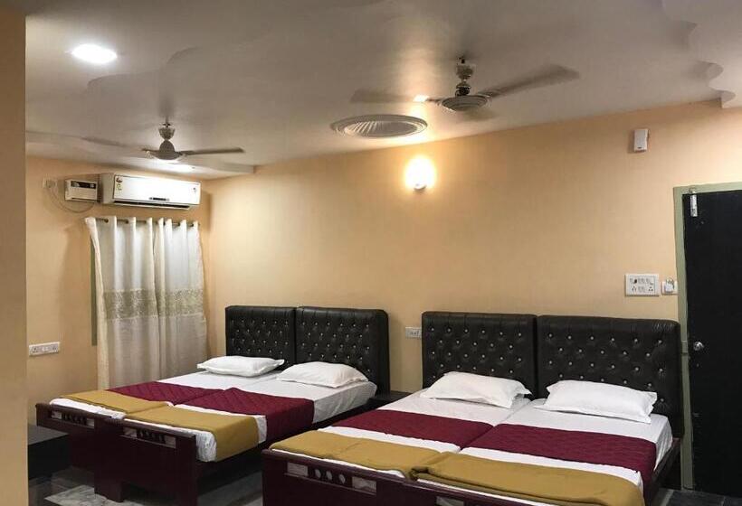 ホテル Royal Palace Marina