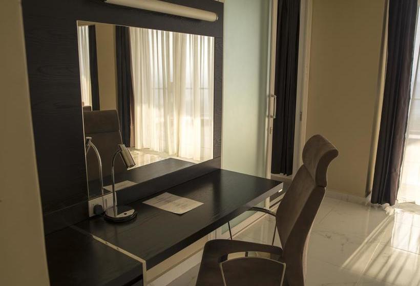 Protea Hotel By Marriott Kampala Skyz