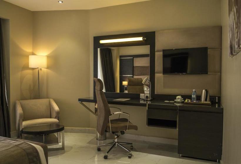 Protea Hotel By Marriott Kampala Skyz