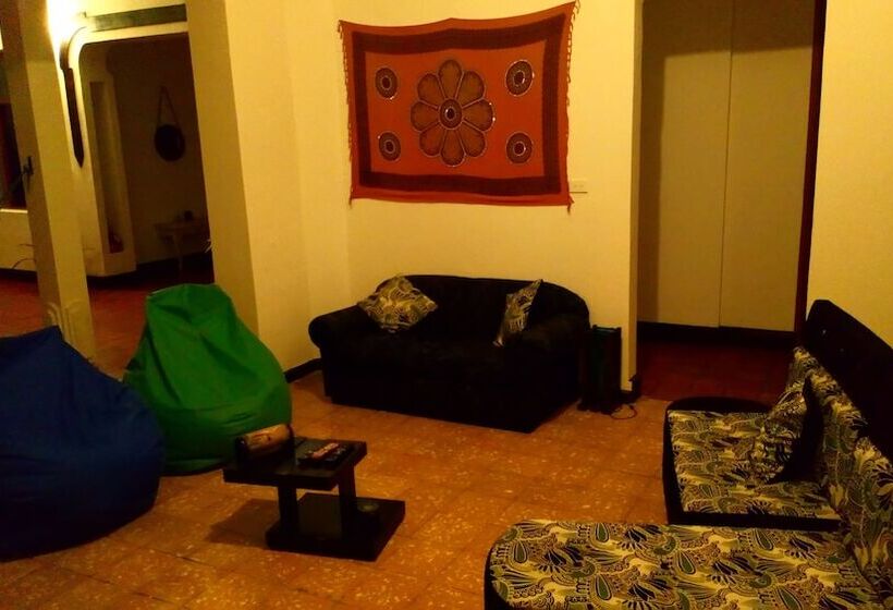 Hotel Tikay Cafe Hostel