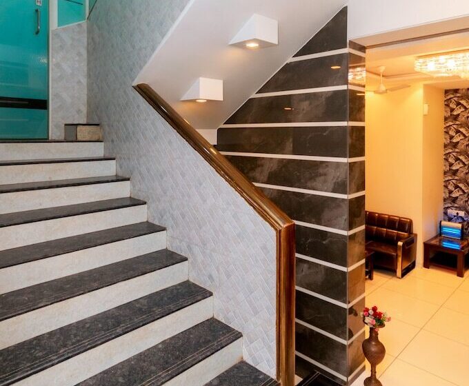 בית מלון כפרי Treebo Laaiba Residency